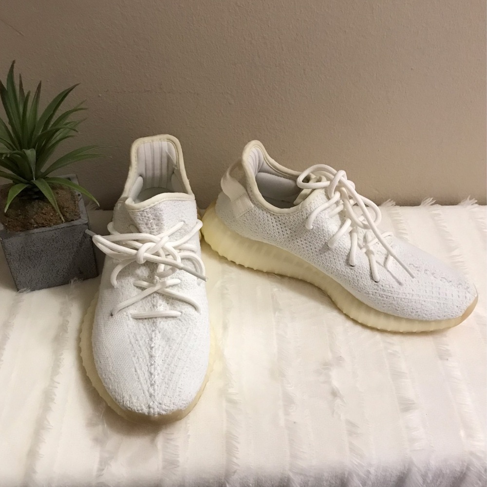 Adidas Yeezy Boost 350 V2 - Picture 1 of 6